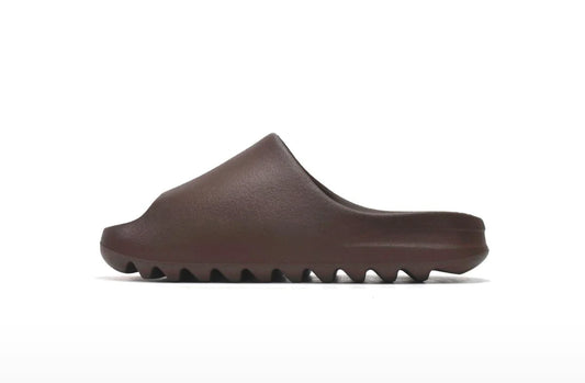 YEEZY SLIDE - CHOCOLATE'